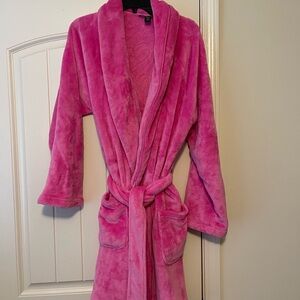 Victoria's Secret Pink Plush Robe